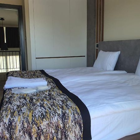 Luxury Hotel Room W Pool Near Beach In Kyrenia Kyrenia  Ruang foto