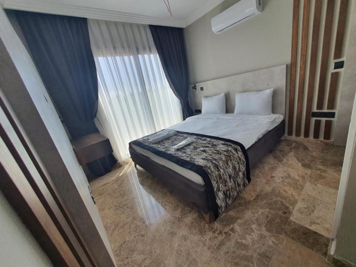 Luxury Hotel Room W Pool Near Beach In Kyrenia Kyrenia  Ruang foto